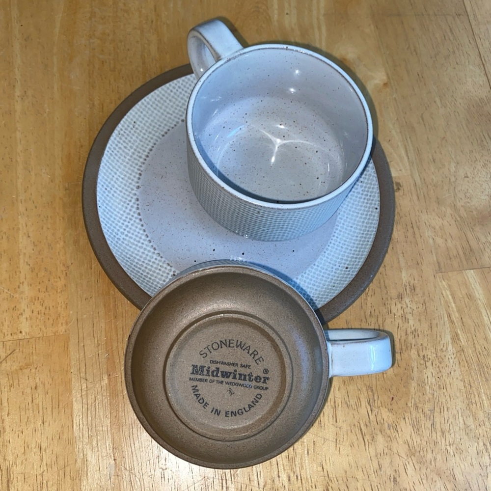 MIDWINTER STONEHENGE SHADY LANE 2 Cups with plates Made in England in great cond